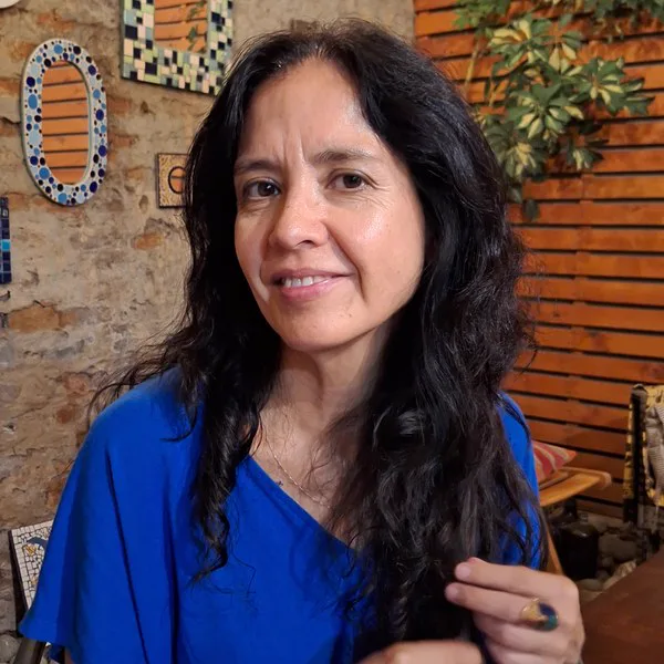 Viviana Rivera Barrientos en su estudio